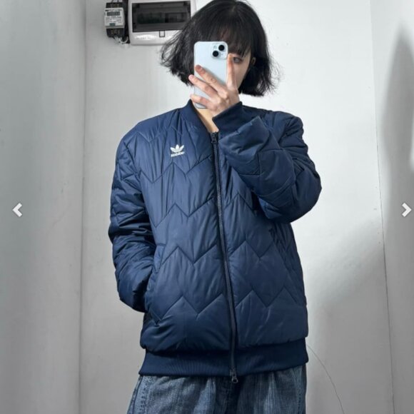 NWOT Adidas Unisex Navy Quilted Puffer Jacket with Logo Men Size S Women Size M - Picture 5 of 13
